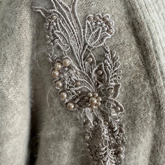 Vintage Angora Wool Blend Neutral Cream Pearl Beaded Fuzzy Oversized Cardigan - Picture 4 of 7